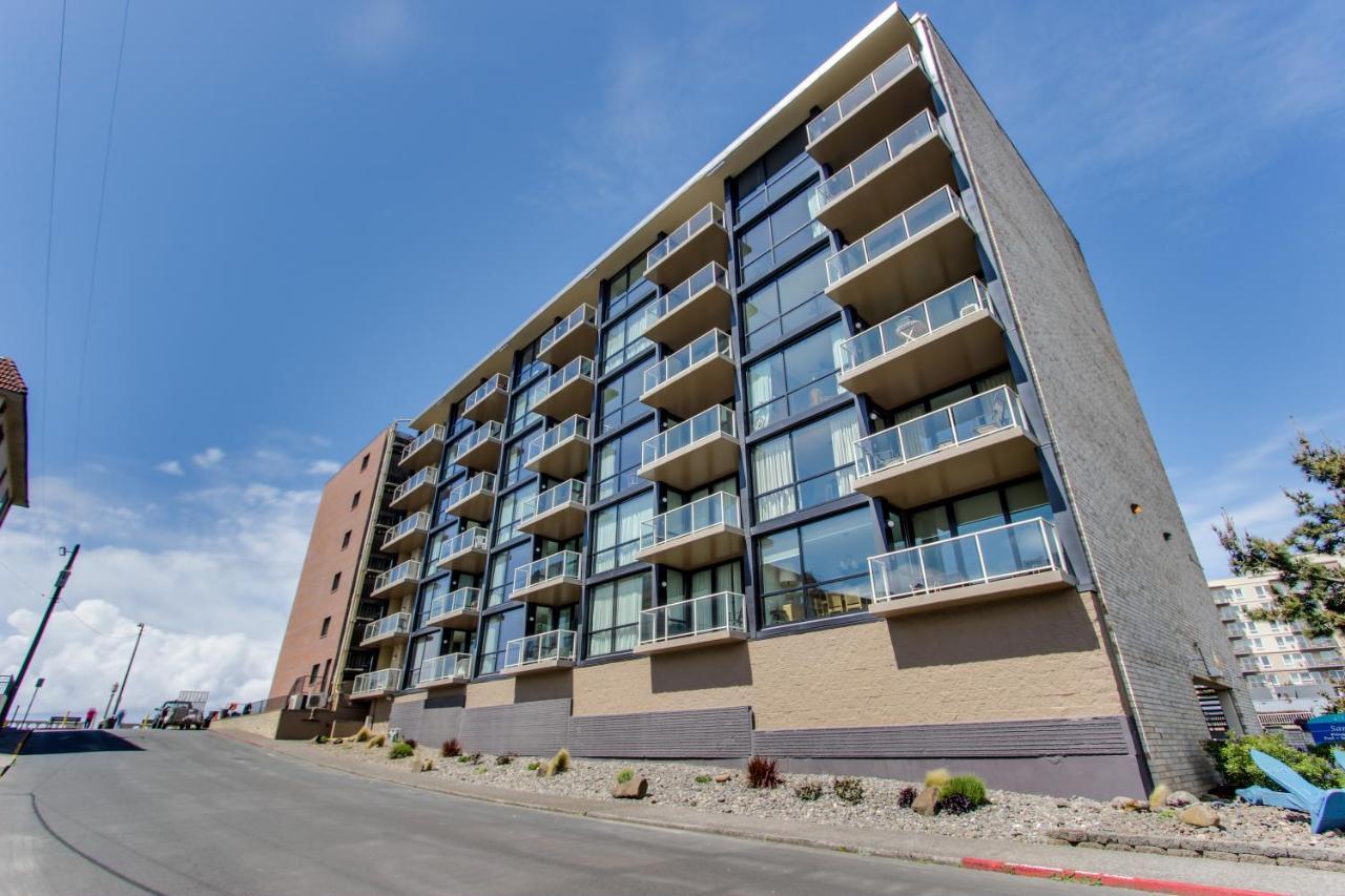 Sand & Sea: Pacific View Seaside Exterior photo